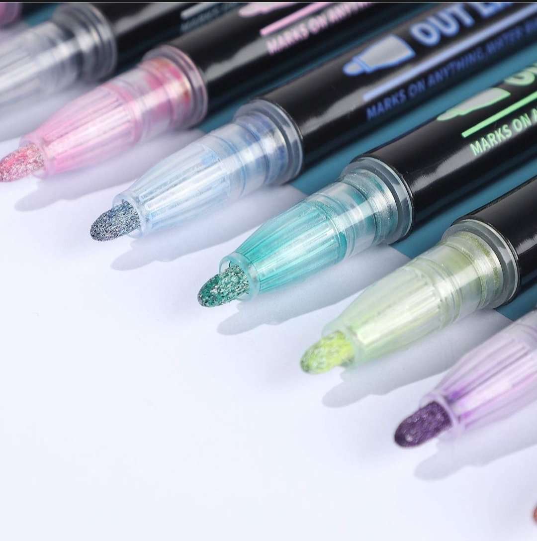 12 Colors Outline Art Markers