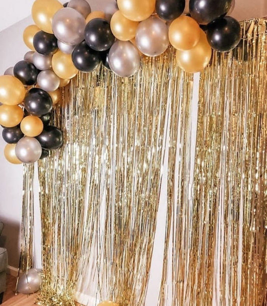 Foil Curtain In Golden, Black,Silver And Golden Latex Balloons Deal