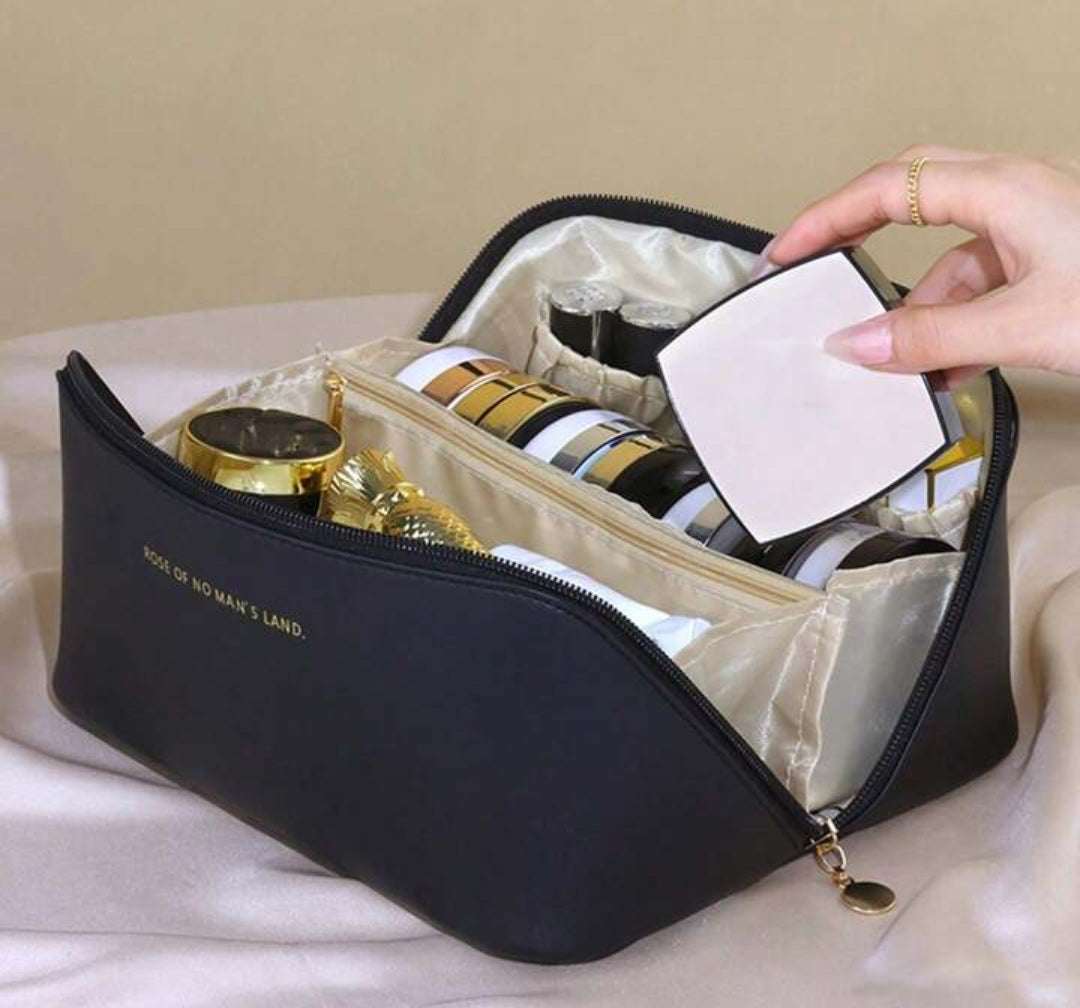Large Capacity Travel Cosmetic Bag for Women Leather Waterproof Multi-Functional Cosmetic Organizer Bag For Makeup, Skincare, Jewelry, Gadgets And Other Small Items