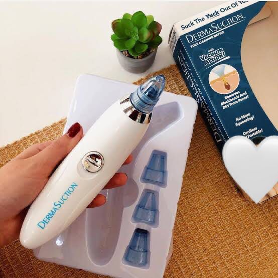 4in1 Handy Pore Cleaner with Box Packing Cell Operated