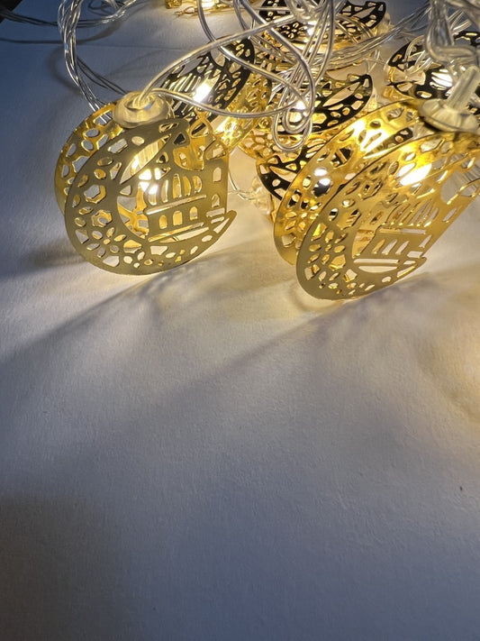 Metal Moon with Mosque Shaped Ramadan Mubarak/ Eid Mubarak Decoration Fairy Light Electric Operated