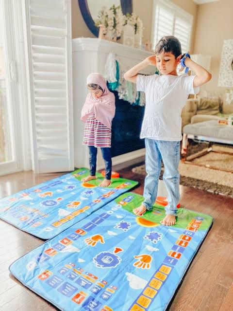 Full Size (3.75ft x 2.3ft almost)  Educational Prayer Mat in 7 Different Languages with 36 Active Touch Sensitive Keys with Box Packing /Cell Operate